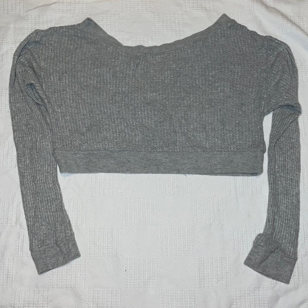 Cropped pacsun top